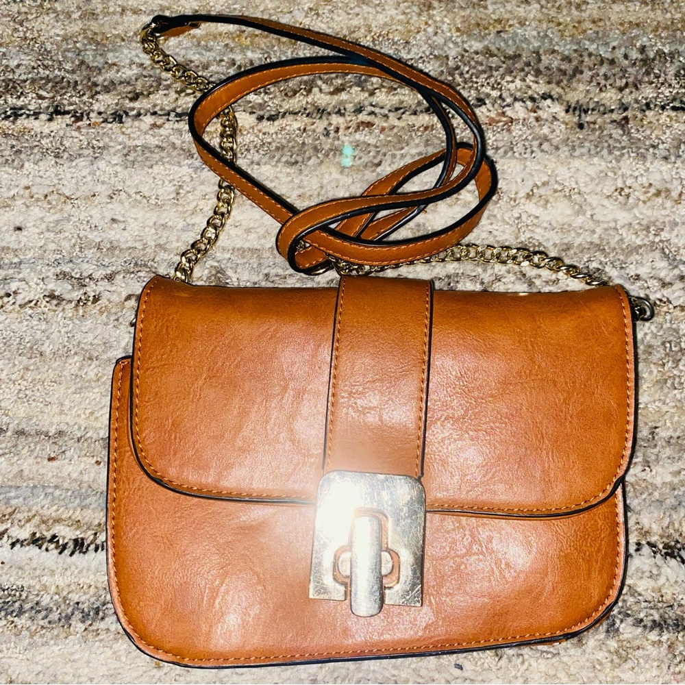 Classic Tan Crossbody Shoulder Bag with Turn-Lock Closure